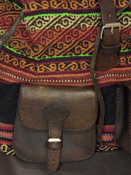 Zaino-in-cuoio-tasca-esterna