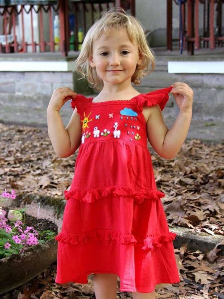 Vestiti-cotone-bambina-estate-con-ricami