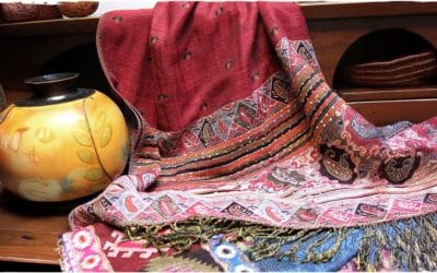 Pashmina in Seta e Cotone, l’Affascinante Eleganza Inca: numero 1 per le Serate Estive