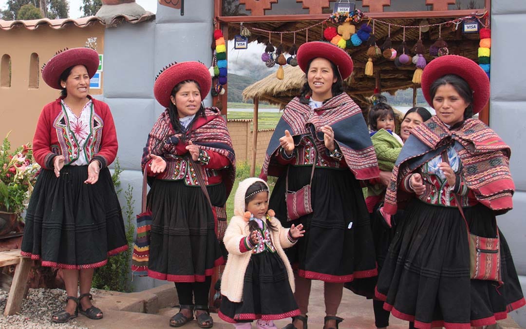 Artigiane e tessuti etnici