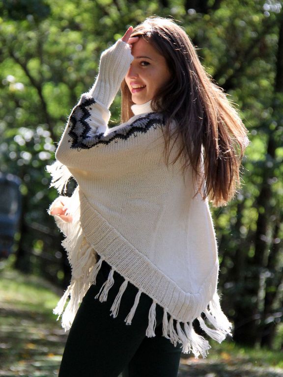 poncho con maniche new triangolo