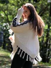 poncho con maniche new triangolo