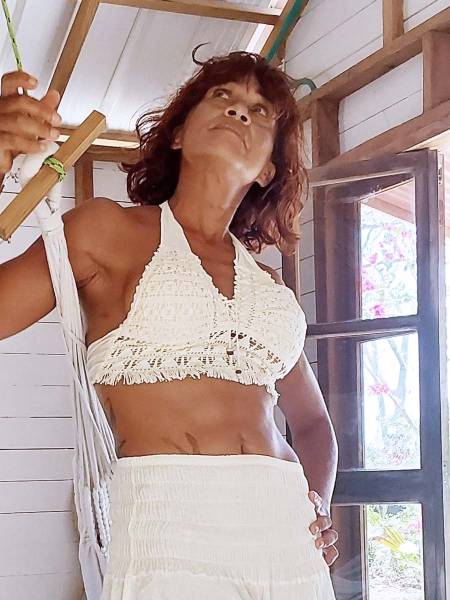 Top allacciato al collo Sally