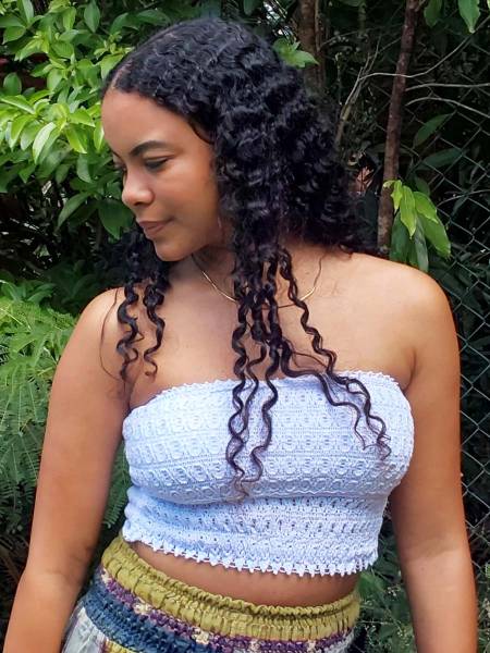 Top a fascia elegante Estela