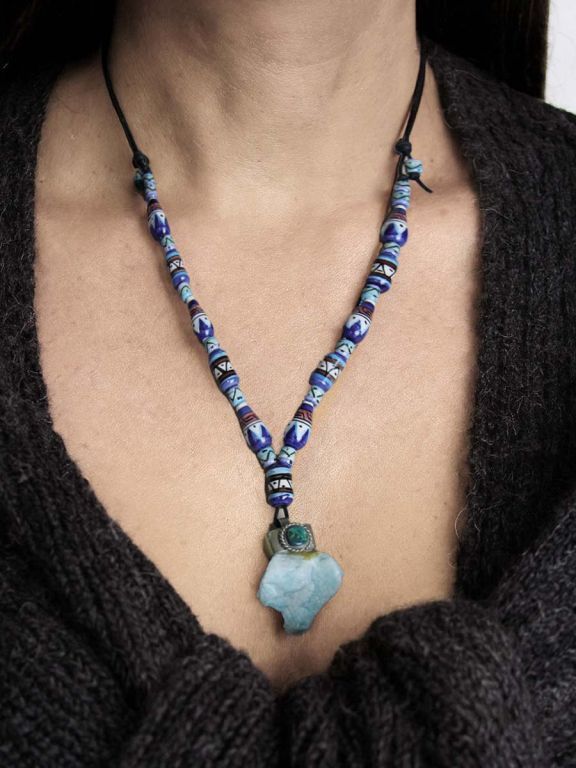 Collana etnica Morgana.