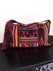Sac de voyage en laine Pacha.